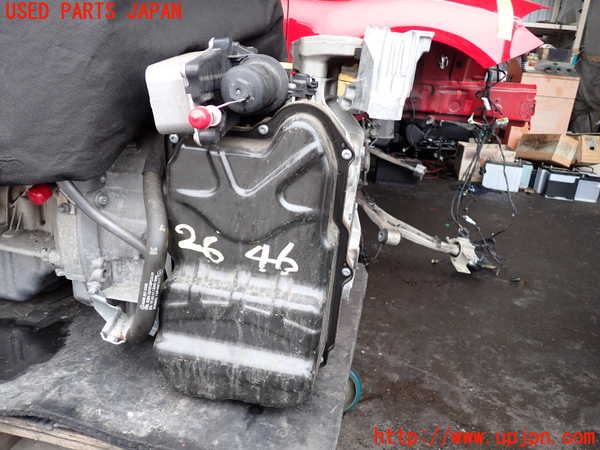 2UPJ-26463010]ベンツ B180(246242)(W246)ミッション AT 270 中古_m0002.jpg