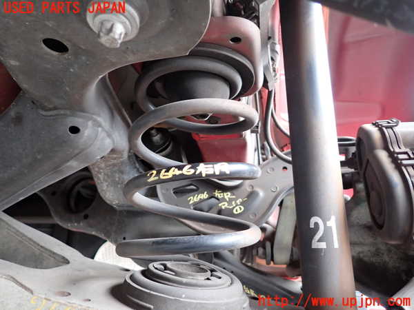 5UPJ-26465100]ベンツ B180(246242)(W246)右リアスプリング 中古_m0001.jpg