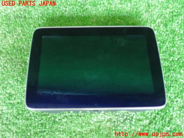 5UPJ-26466629]ベンツ B180(246242)(W246)モニター 中古_m0001.jpg
