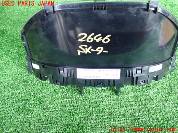 2UPJ-26466170]ベンツ B180(246242)(W246)スピードメーター 中古_m0002.jpg
