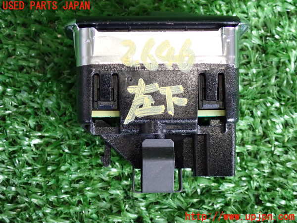 2UPJ-26466245]ベンツ B180(246242)(W246)左前パワーウィンドウスイッチ 中古_m0003.jpg