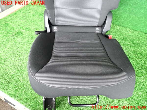 2UPJ-26467405]ベンツ B180(246242)(W246)右リアシート 中古_m0002.jpg