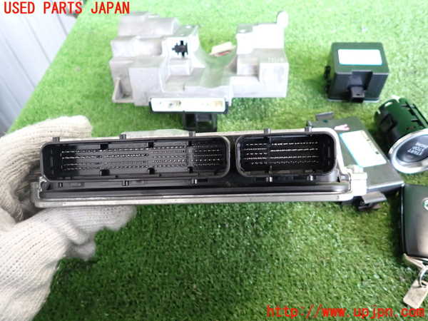 2UPJ-26476110]CX-5(KF2P)エンジンコンピューター 中古_m0003.jpg