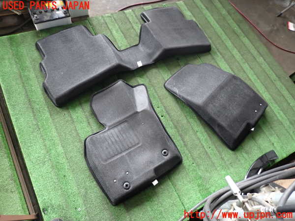 2UPJ-26477800]CX-5(KF2P)フロアマット 中古_m0004.jpg