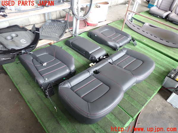 2UPJ-26477385]CX-5(KF2P)リアシート 中古_m0001.jpg