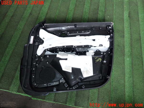 2UPJ-26471264]CX-5(KF2P)左前ドア内張り 中古_m0004.jpg