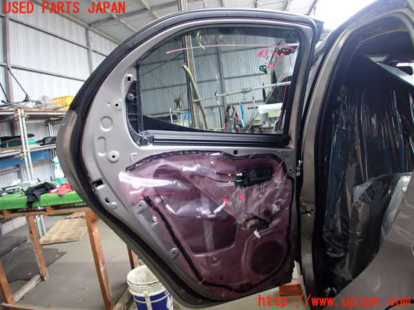 2UPJ-26481320]ヤリス(YARIS) ハイブリッド(MXPH15)左後ドア (43R-007952 M2L2) 中古_m0004.jpg
