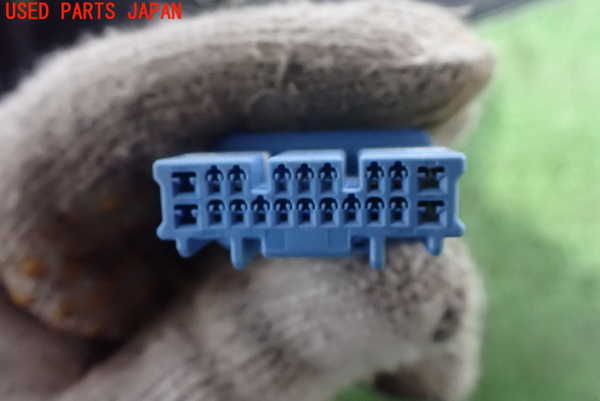 5UPJ-26481536]ヤリス(YARIS) ハイブリッド(MXPH15)左テールランプ 中古_m0004.jpg