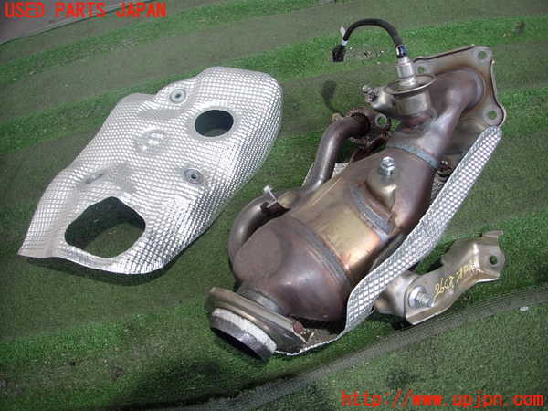 2UPJ-26482041]ヤリス(YARIS) ハイブリッド(MXPH15)エキマニ1 中古_m0001.jpg