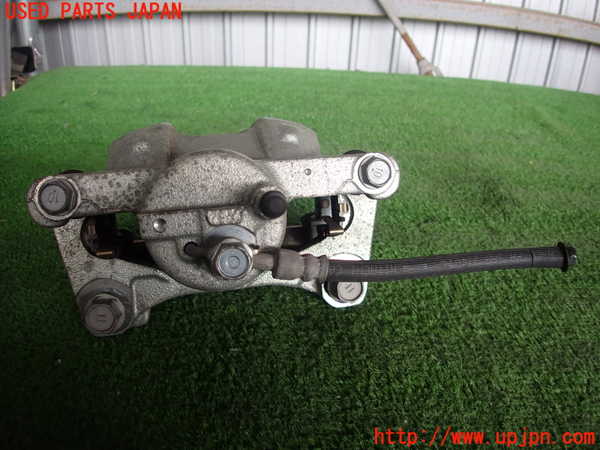 2UPJ-26484080]ヤリス(YARIS) ハイブリッド(MXPH15)右フロントキャリパー 中古_m0003.jpg