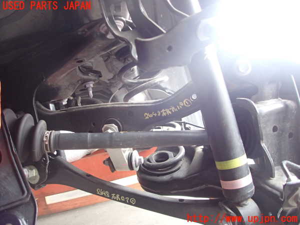 2UPJ-26485146]ヤリス(YARIS) ハイブリッド(MXPH15)右リアアッパーアーム1 中古_m0001.jpg