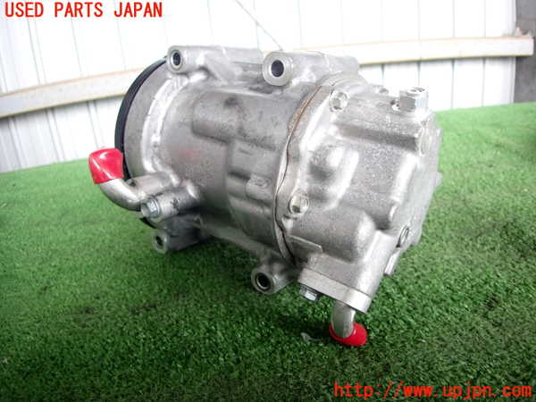 2UPJ-26486025]ヤリス(YARIS) ハイブリッド(MXPH15)エアコンコンプレッサー 中古_m0002.jpg