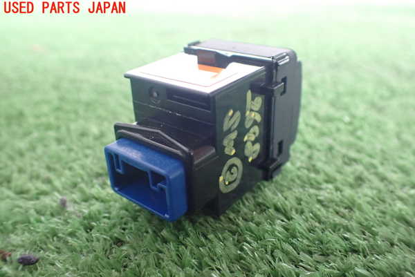 2UPJ-26486307]ヤリス(YARIS) ハイブリッド(MXPH15)スイッチ2 (手動光軸調整ダイヤル) 中古_m0002.jpg