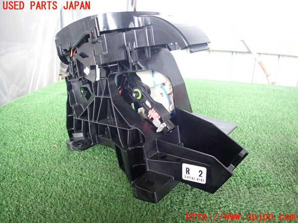 2UPJ-26487555]ヤリス(YARIS) ハイブリッド(MXPH15)ATシフトレバー 中古_m0003.jpg