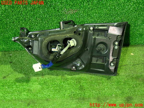 1UPJ-26511552]レクサス・RX200t(AGL20W)左リアフィニッシャー 中古_m0002.jpg