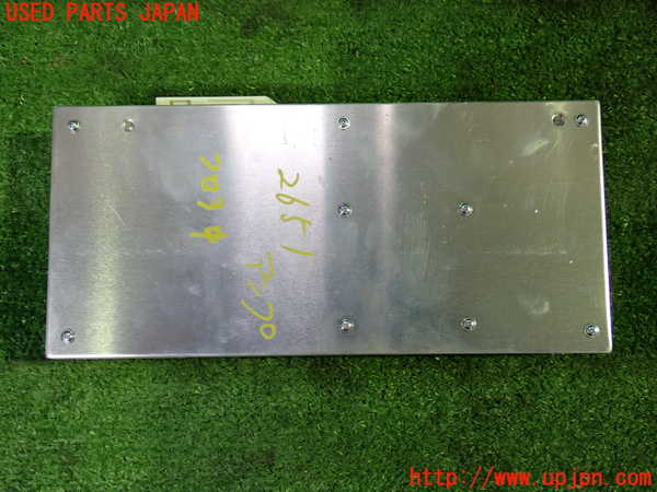 1UPJ-26516525]レクサス・RX200t(AGL20W)アンプ 中古_m0002.jpg