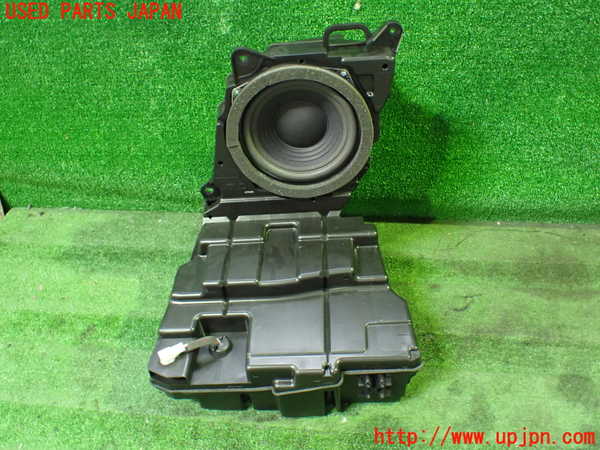 1UPJ-26516530]レクサス・RX200t(AGL20W)ウーハー 中古_m0001.jpg