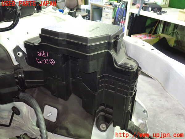 1UPJ-26516742]レクサス・RX200t(AGL20W)ヒューズボックス2 中古_m0001.jpg