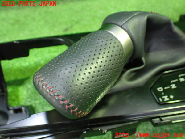 1UPJ-26517570]レクサス・RX200t(AGL20W)シフトノブ 中古_m0002.jpg