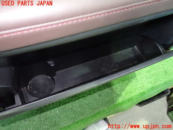 1UPJ-26511234]レクサス・RX200t(AGL20W)右前ドア内張り 中古_m0003.jpg
