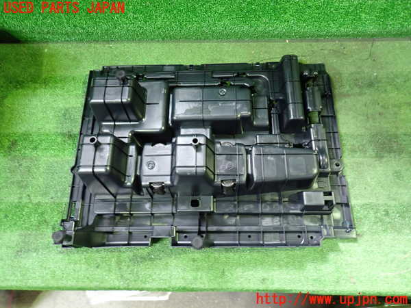 1UPJ-26517772]レクサス・RX200t(AGL20W)ラゲッジトレイ2 中古_m0002.jpg