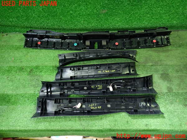 5UPJ-26517740]レクサス・RX200t(AGL20W)スカッフプレート 中古_m0005.jpg