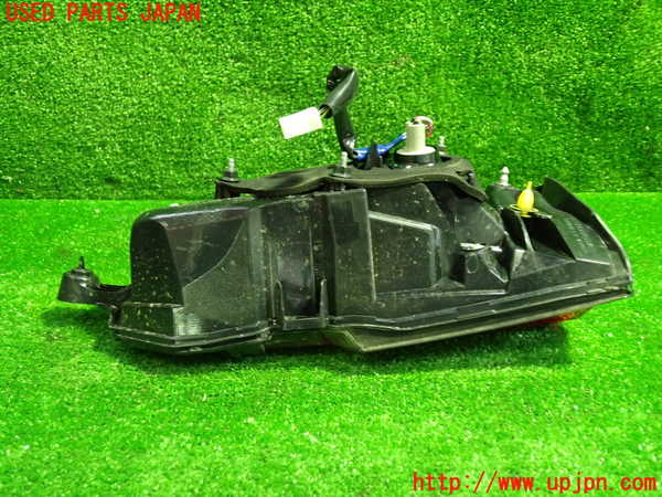 1UPJ-26521552]レクサス・NX200t(AGZ10)左リアフィニッシャー 中古_m0003.jpg