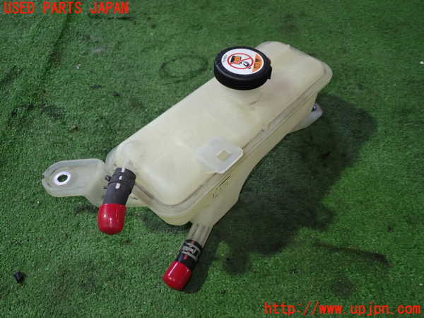 1UPJ-26522410]レクサス・NX200t(AGZ10)ラジエータータンク 中古_m0001.jpg