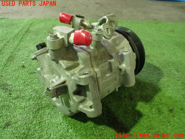 1UPJ-26526025]レクサス・NX200t(AGZ10)エアコンコンプレッサー 中古_m0003.jpg