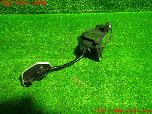 5UPJ-26526381]レクサス・NX200t(AGZ10)センサー1 (アクセルペダル) 中古_m0002.jpg