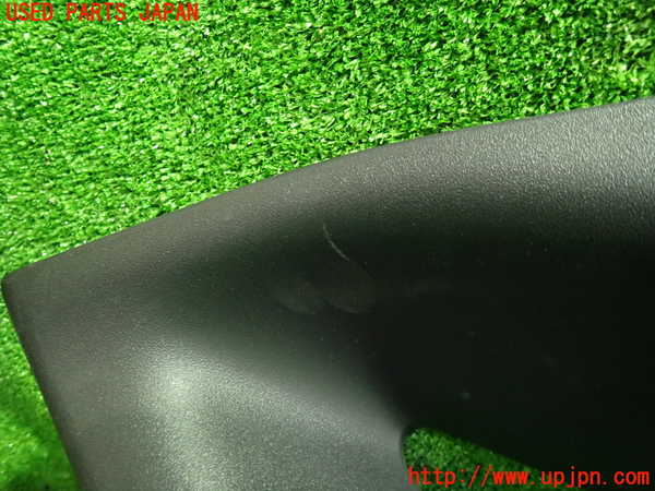 5UPJ-26527675]レクサス・NX200t(AGZ10)右リアピラートリム 中古_m0003.jpg