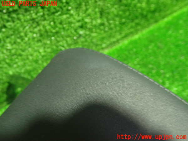 1UPJ-26527070]レクサス・NX200t(AGZ10)助手席ヘッドレスト 中古_m0003.jpg
