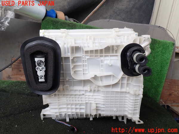1UPJ-26536081]ハリアー(MXUA80)エバポレーター1 中古_m0003.jpg