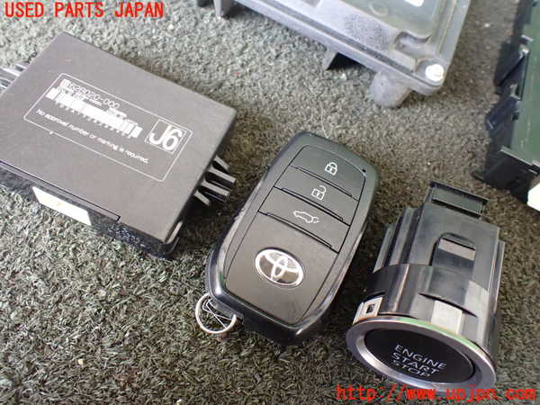 5UPJ-26536110]ハリアー(MXUA80)エンジンコンピューター ジャンク部品取り_m0005.jpg