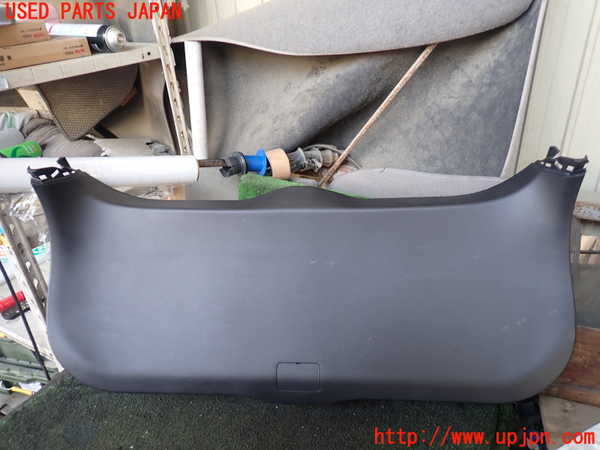 1UPJ-26531578]ハリアー(MXUA80)バックドア内張り 中古_m0001.jpg