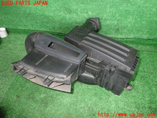 2UPJ-26542560]アウディ・TT クーペ(8JCDA)エアクリーナーボックス 中古_m0001.jpg