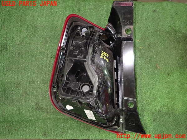 1UPJ-26551530]フィアット・500(31209)右テールランプ (52007422) 中古_m0004.jpg
