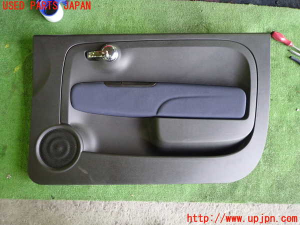 5UPJ-26551234]フィアット・500(31209)右ドア内張り 中古_m0001.jpg