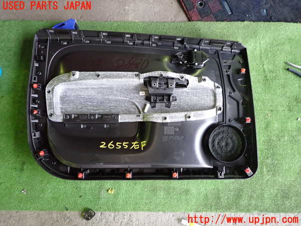 5UPJ-26551234]フィアット・500(31209)右ドア内張り 中古_m0005.jpg