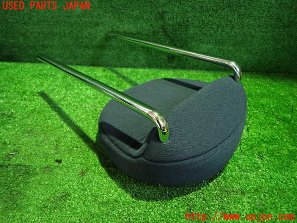 5UPJ-26557150]フィアット・500(31209)右2列目ヘッドレスト 中古_m0003.jpg