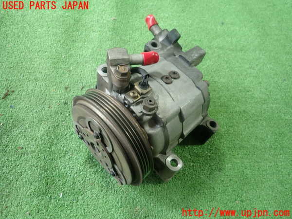 5UPJ-26566025]スカイライン(HR34)エアコンコンプレッサー 中古_m0001.jpg