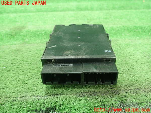 5UPJ-26566147]スカイライン(HR34)コンピューター2 (47850 AA080) 中古_m0001.jpg