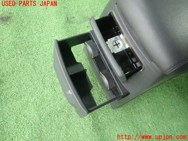 5UPJ-26567540]スカイライン(HR34)センターコンソール 中古_m0004.jpg