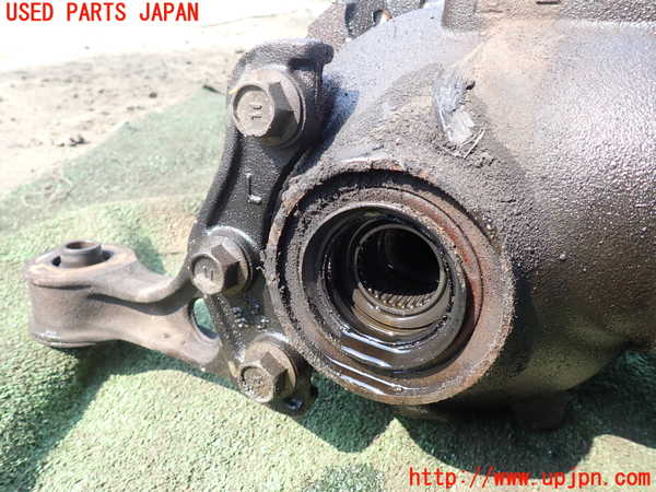 5UPJ-26574350]ハイラックスサーフ(RZN185W)フロントデフ 中古_m0003.jpg