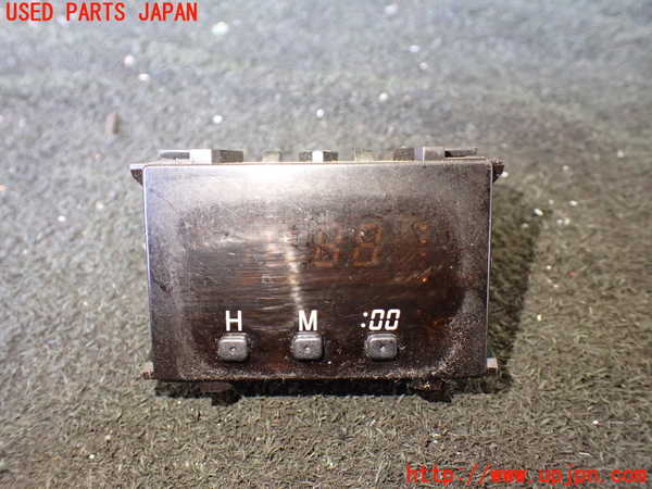 5UPJ-26577850]ハイラックスサーフ(RZN185W)時計 中古_m0001.jpg