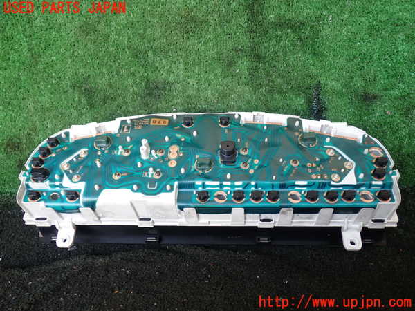 1UPJ-26576170]ハイラックスサーフ(RZN185W)スピードメーター 中古_m0003.jpg