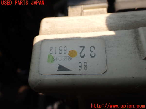 5UPJ-26576741]ハイラックスサーフ(RZN185W)ヒューズボックス1 中古_m0002.jpg