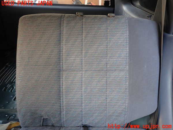 5UPJ-26577175]ハイラックスサーフ(RZN185W)左2列目シート 中古_m0002.jpg