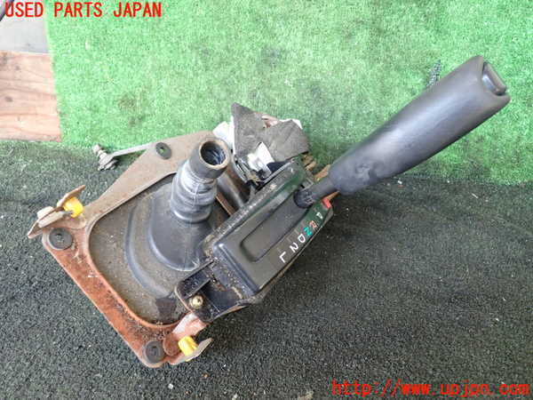 5UPJ-26577555]ハイラックスサーフ(RZN185W)ATシフトレバー 中古_m0001.jpg