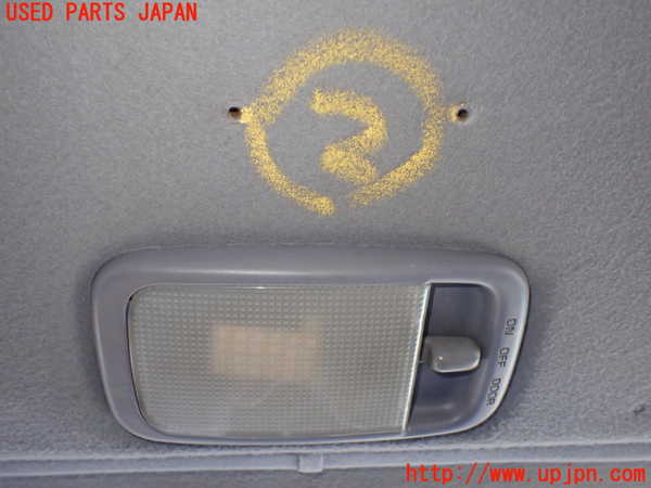 5UPJ-26576412]ハイラックスサーフ(RZN185W)ルームランプ2（2列目） 中古_m0001.jpg
